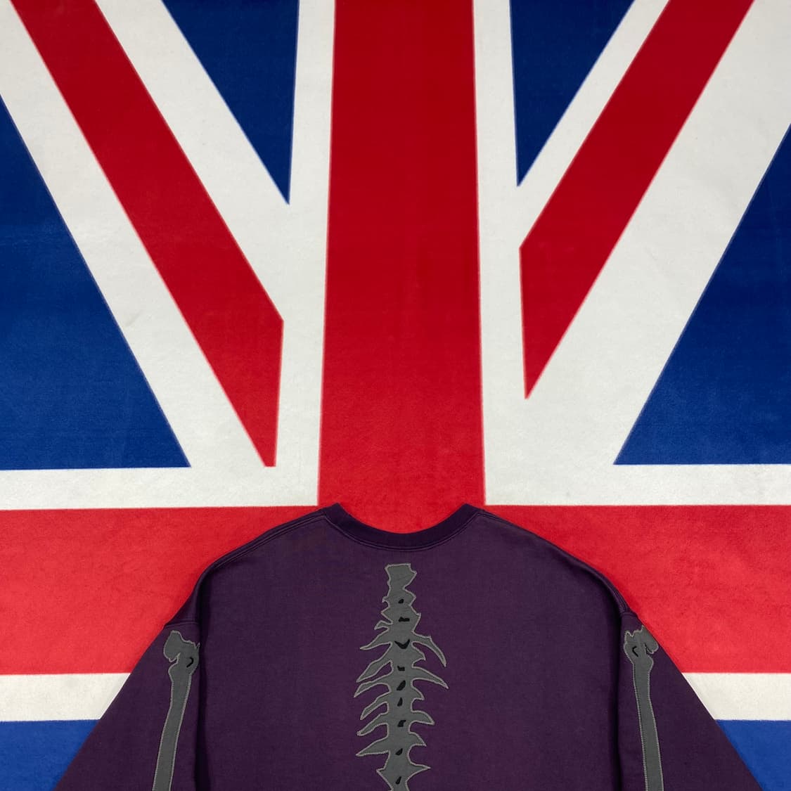 블랙아웃 본즈 맨투맨 L 실측 XL  상품이미지4