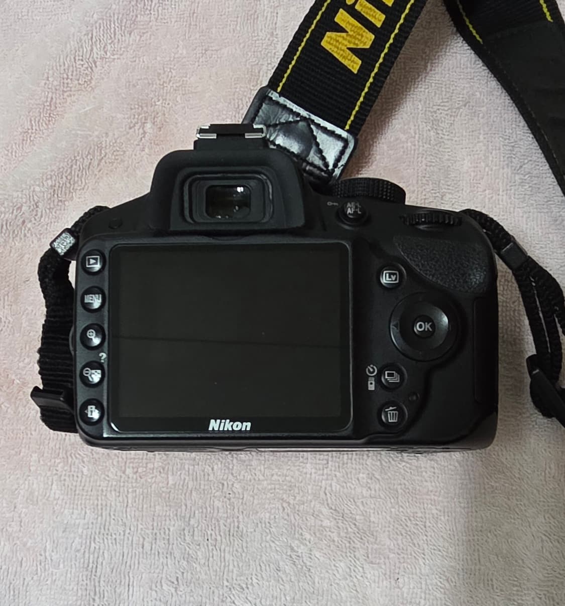 니콘 디지털카메라 D3200 와 18-55mm 렌즈팝니다. 상품이미지7