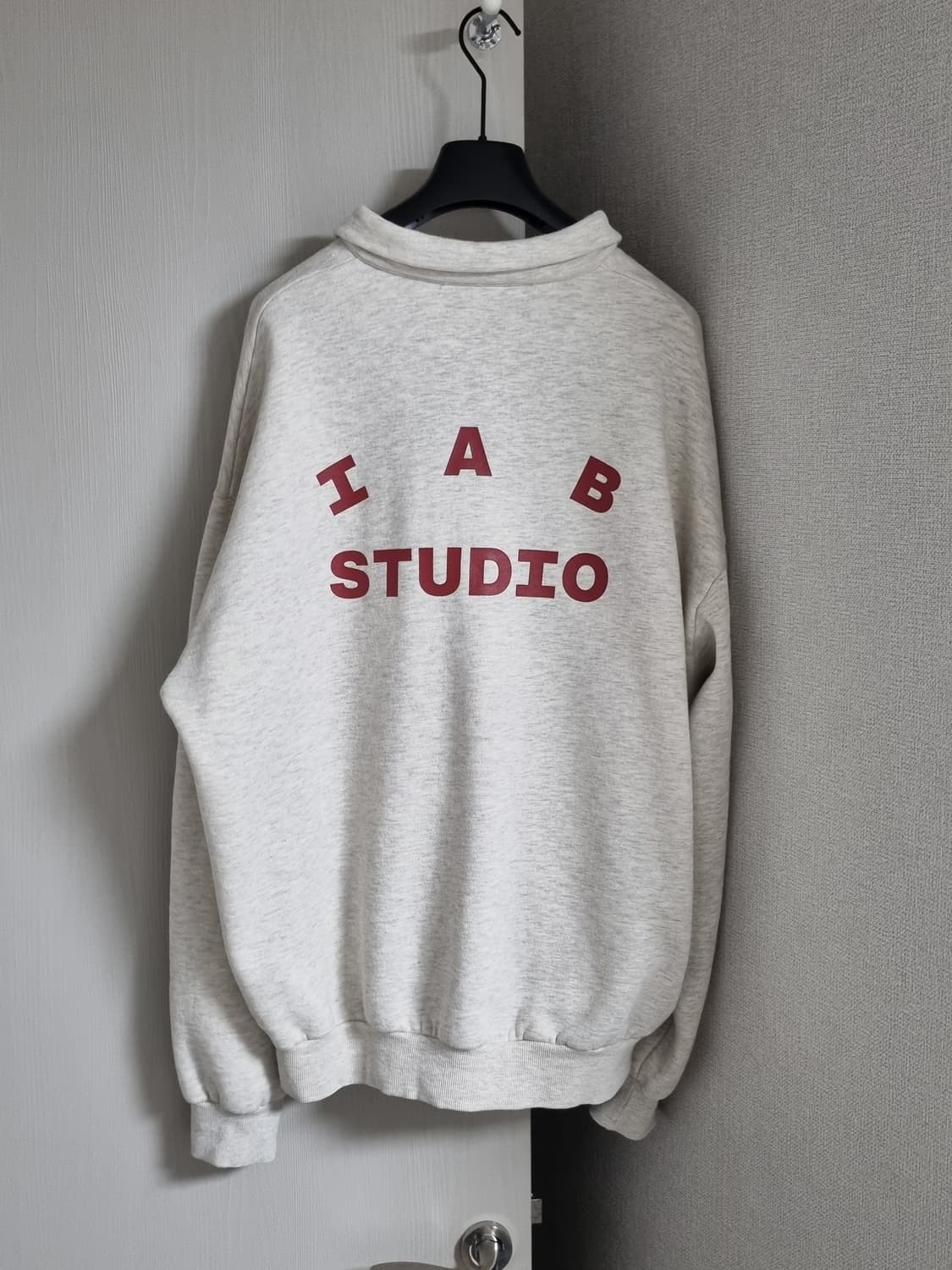 아이앱스튜디오 하프집업 오트밀 상품이미지2