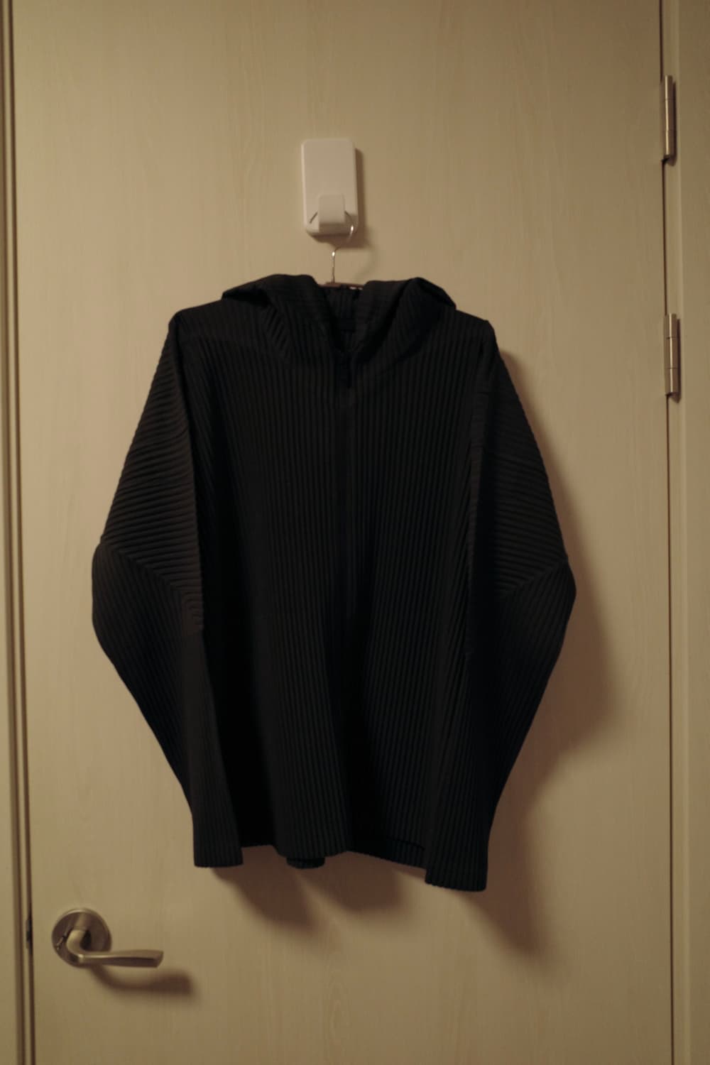 [3]이세이미야케 옴므플리세 후드집업 상품이미지1