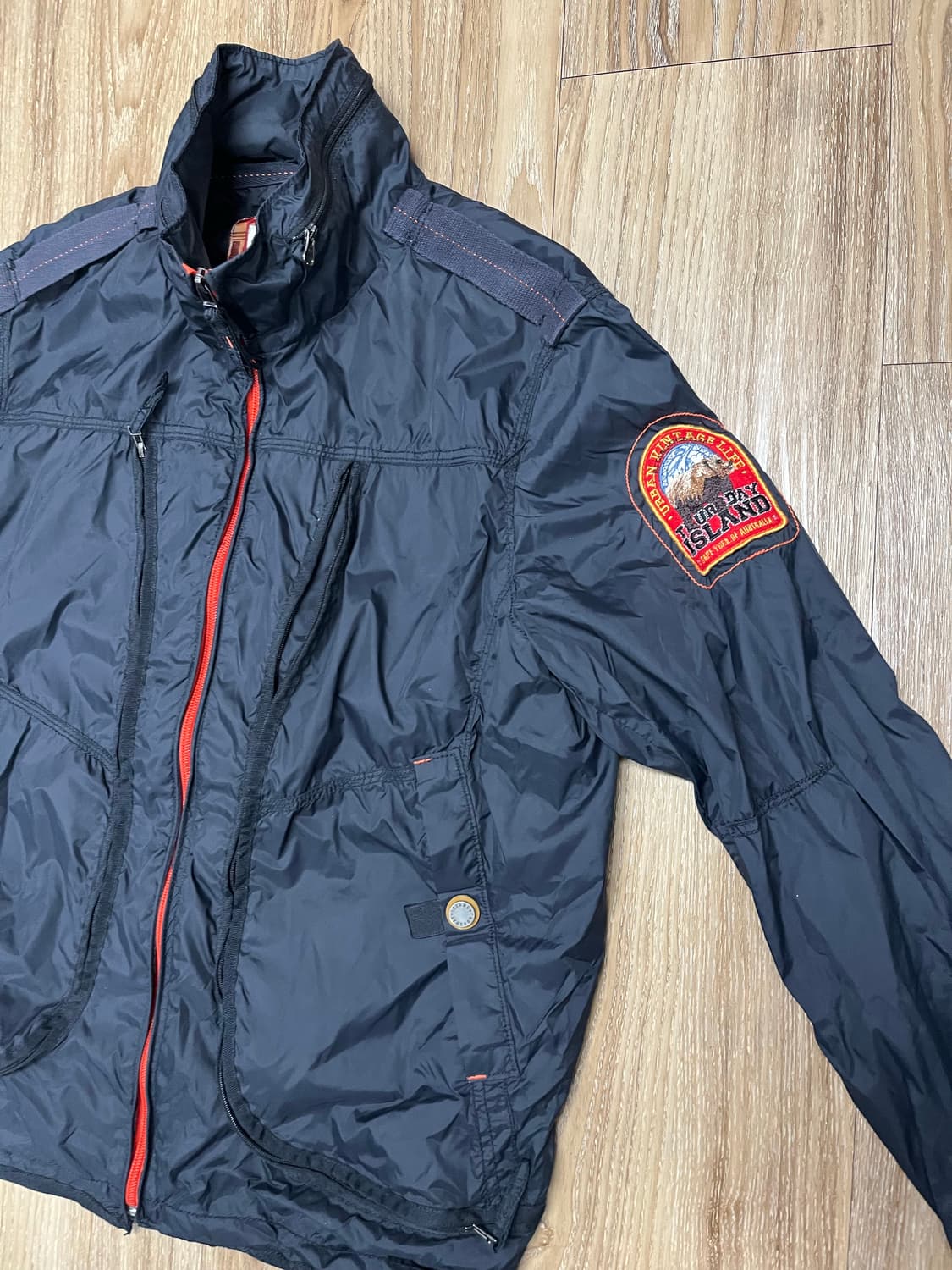 써스데이 아일랜드 바람막이 자켓 L 상품이미지2