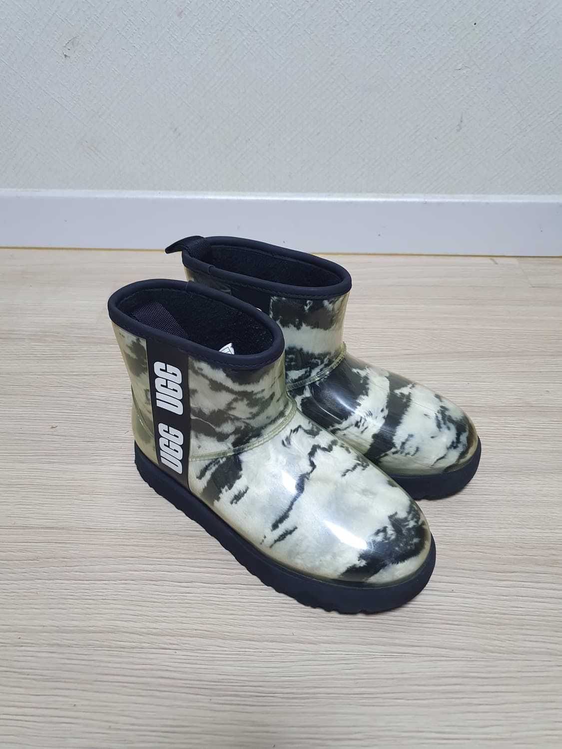 UGG 어그 클래식 부츠 240 상품이미지2