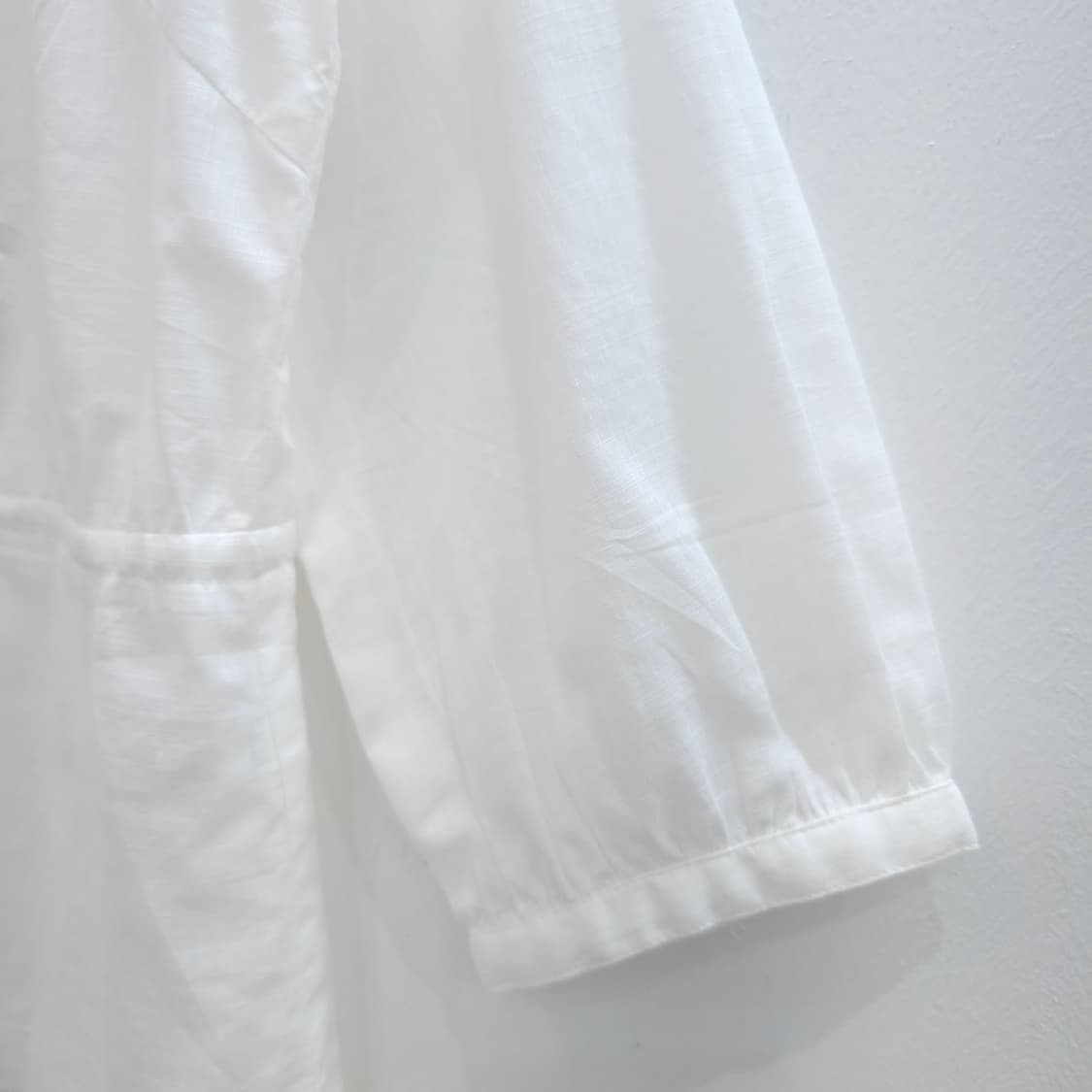 화이트 레이스 스트링 스퀘어넥 7부 블라우스 상품이미지7