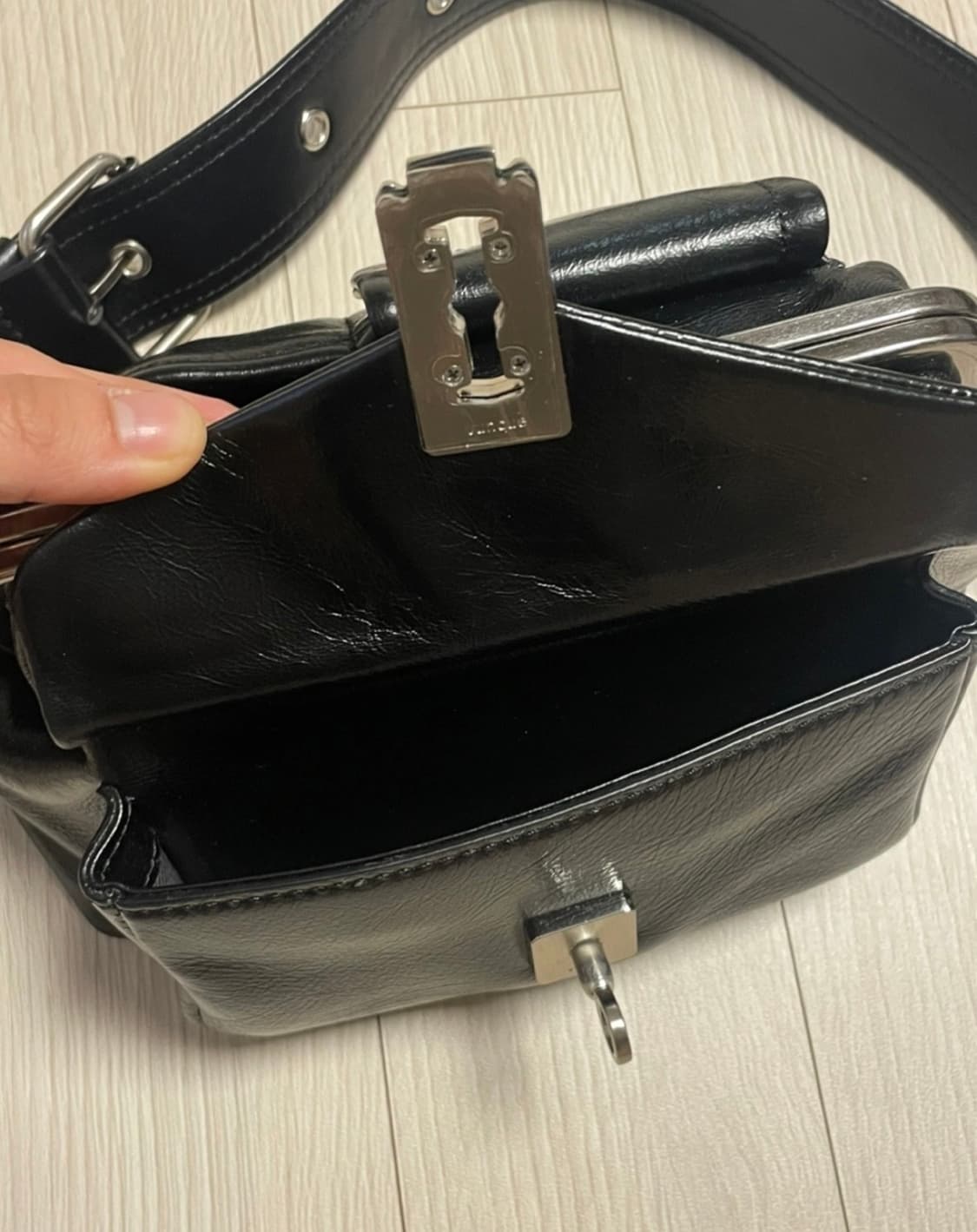 [새제품급] 분크 오캄 두 카고 숄더 S 블랙 (숄더백,크로스백) 상품이미지3