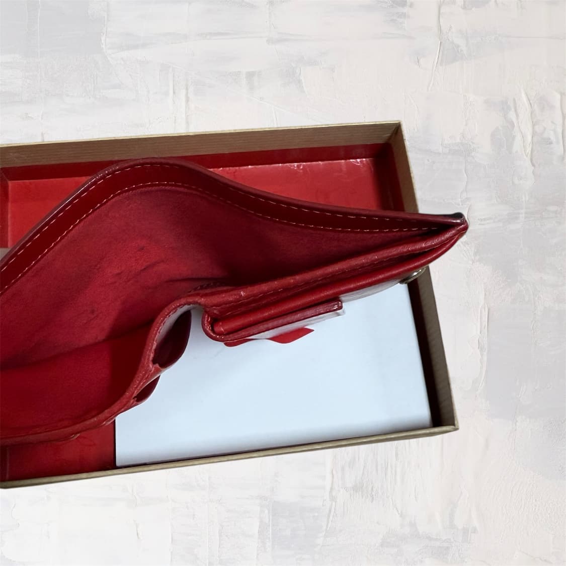 크리스챤 루부탱 카프스킨 지갑 상품이미지4