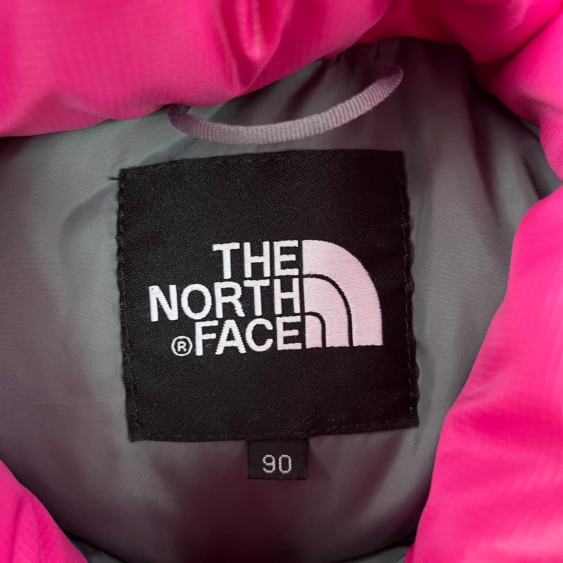 W 100 노스페이스 1996 700 눕시 핑크 패딩 상품이미지3