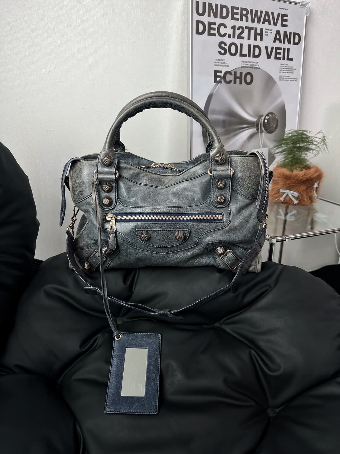 발렌시아가 모터백 상품이미지2