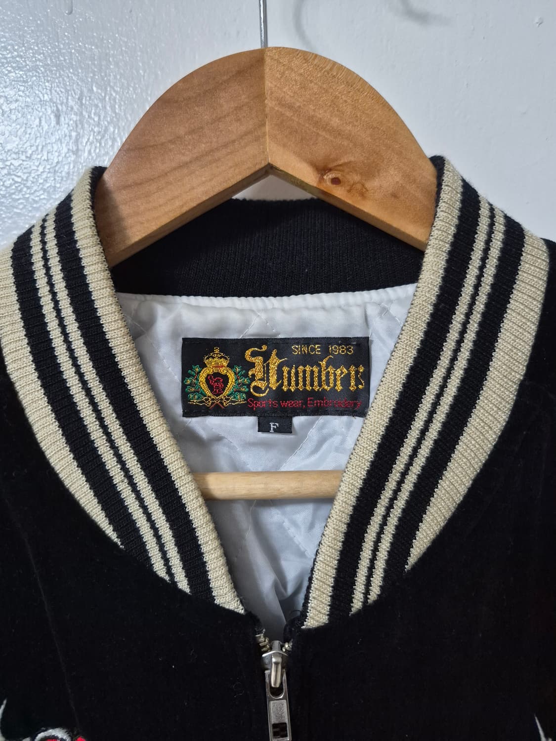 (F) 험버 벨벳 자수 스카쟌 백호 상품이미지3