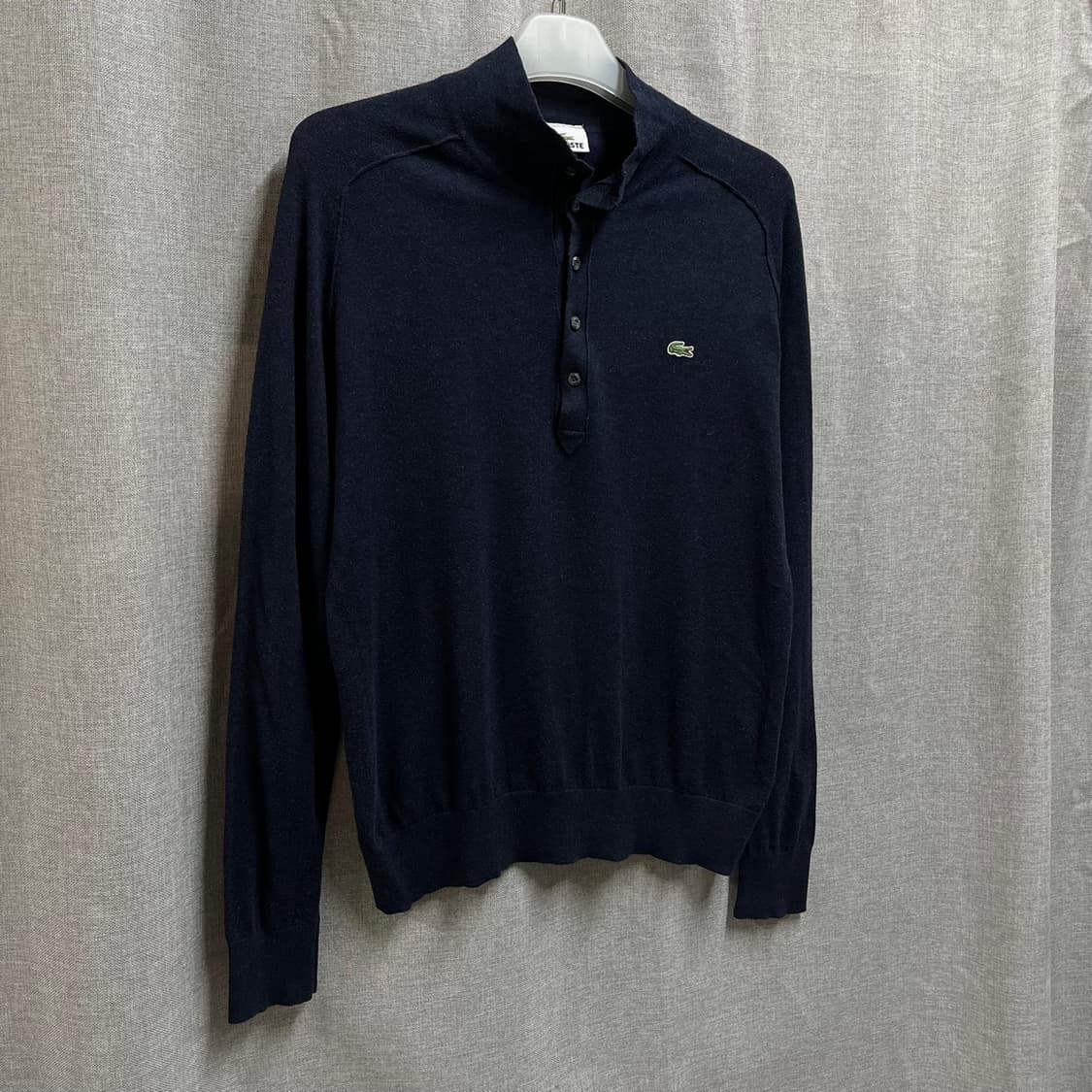 [105] 라코스테 코튼 캐시미어 하프 버튼 니트 상품이미지2