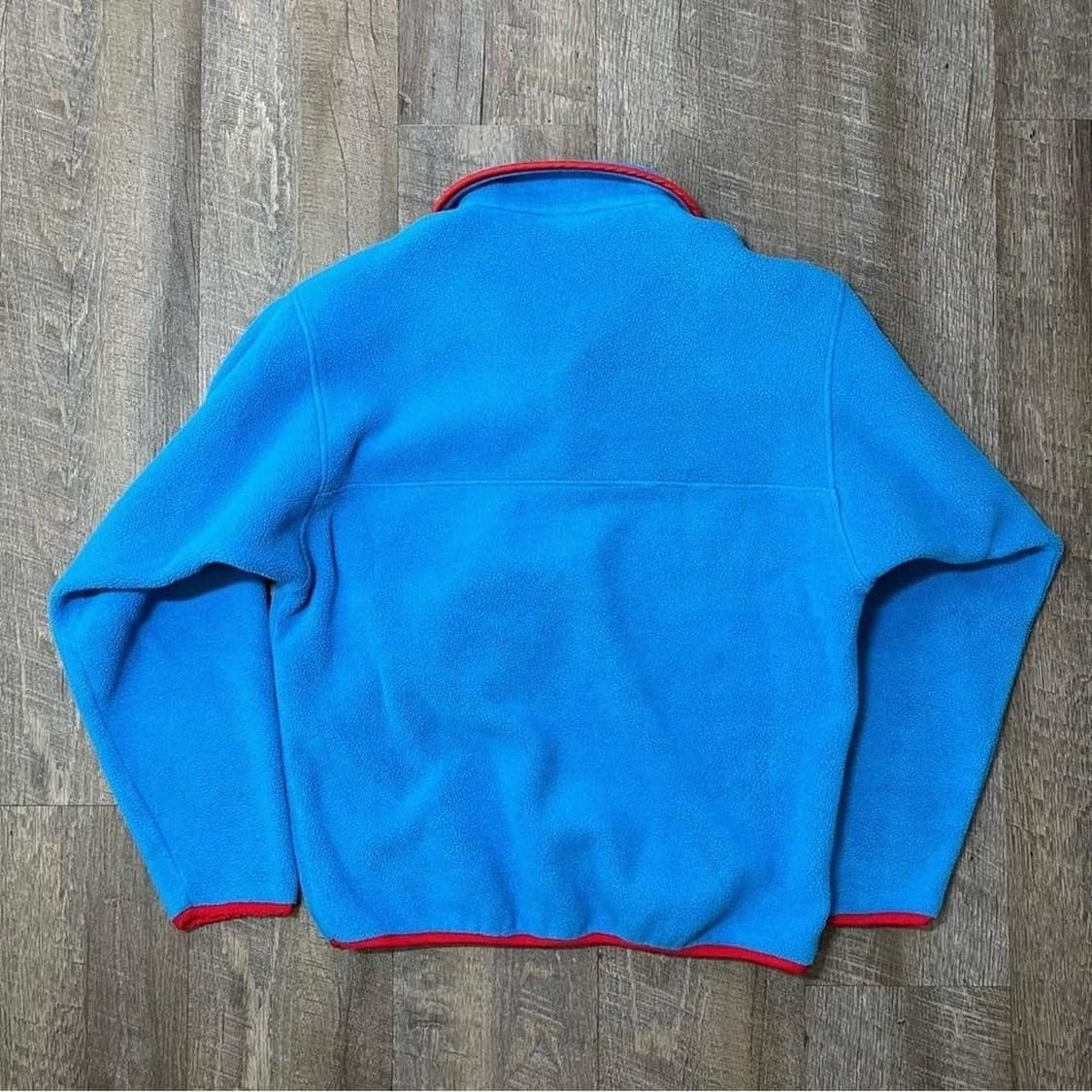 파타고니아 신칠라 스냅-T 스카이블루/레드 상품이미지3