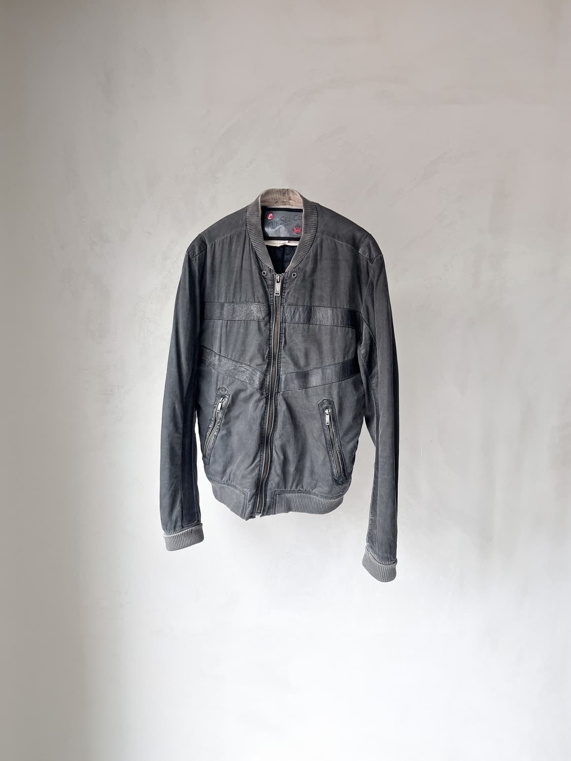 Diesel 상품이미지1