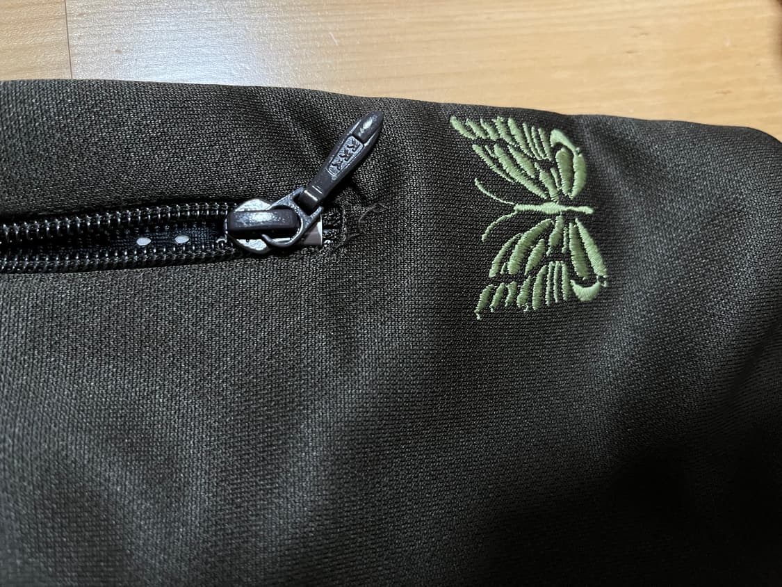 니들스 올리브 트랙팬츠 상품이미지5