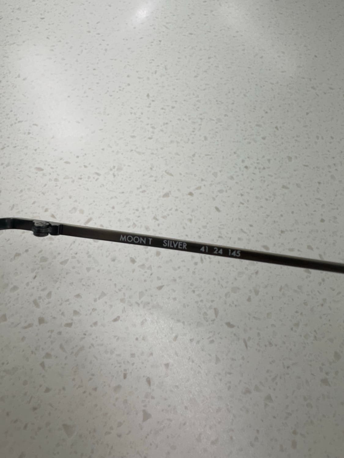 진저아이웨어 워커스 T Moon T 실버색상 판매합니다. 상품이미지5