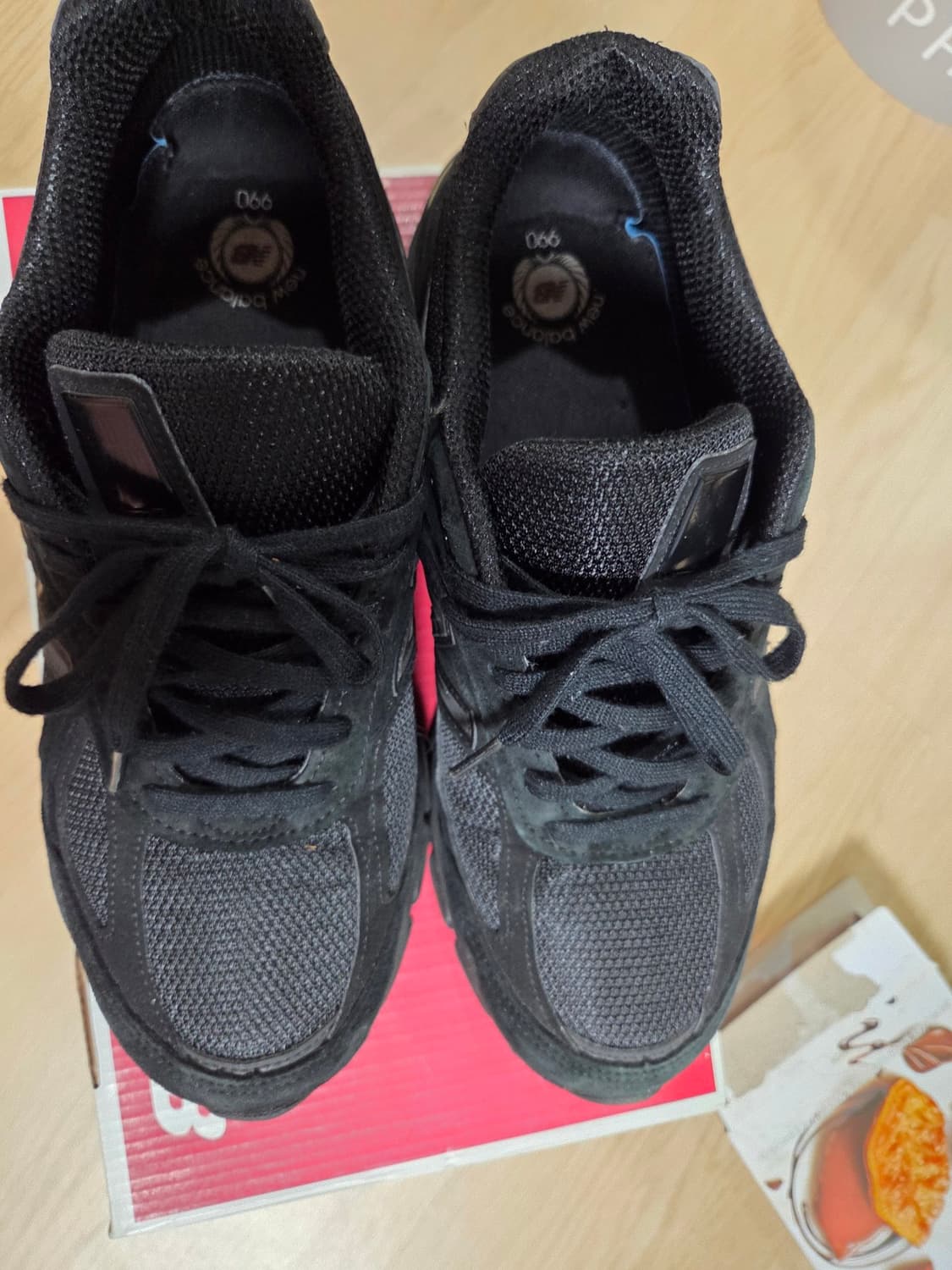 뉴발란스 990v4 트리플블랙 트블 265D 상품이미지2