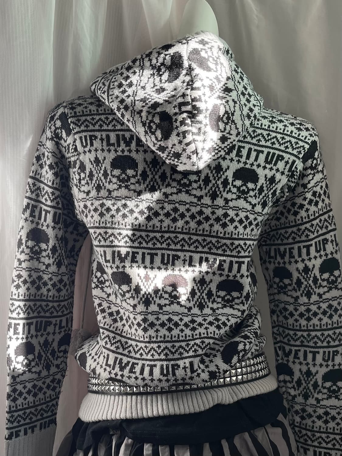 스컬 그레이 니트 집업 상품이미지3