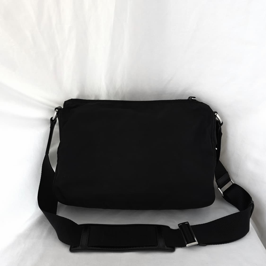 [정품 PRADA] 프라다 투포켓 지퍼 나일론 메신저백 크로스백 라지 상품이미지3