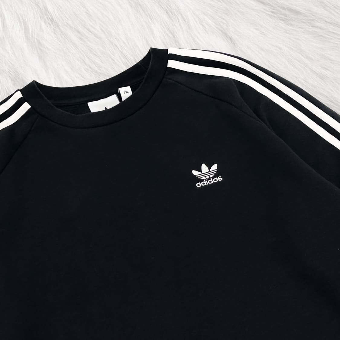 아디다스 자수로고 삼선 맨투맨 상품이미지4