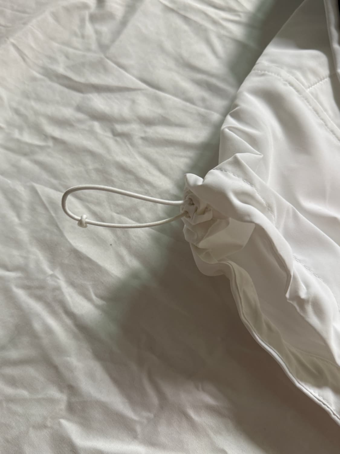 노스페이스 25ss 투톤 바람막이 화이트 상품이미지3