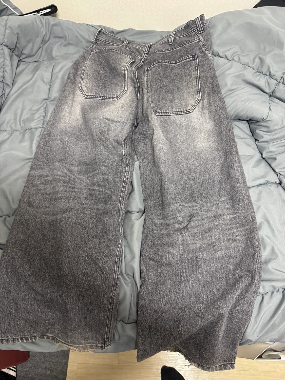 해칭룸 와이드 커브진 워시드 블랙 2사이즈 상품이미지3