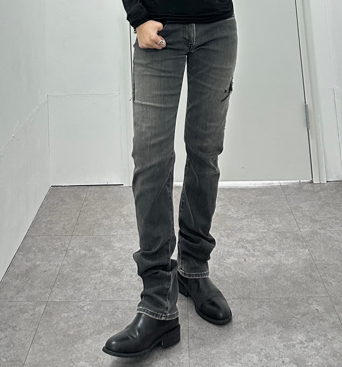Vintage gray destroyed denim jeans 상품이미지6