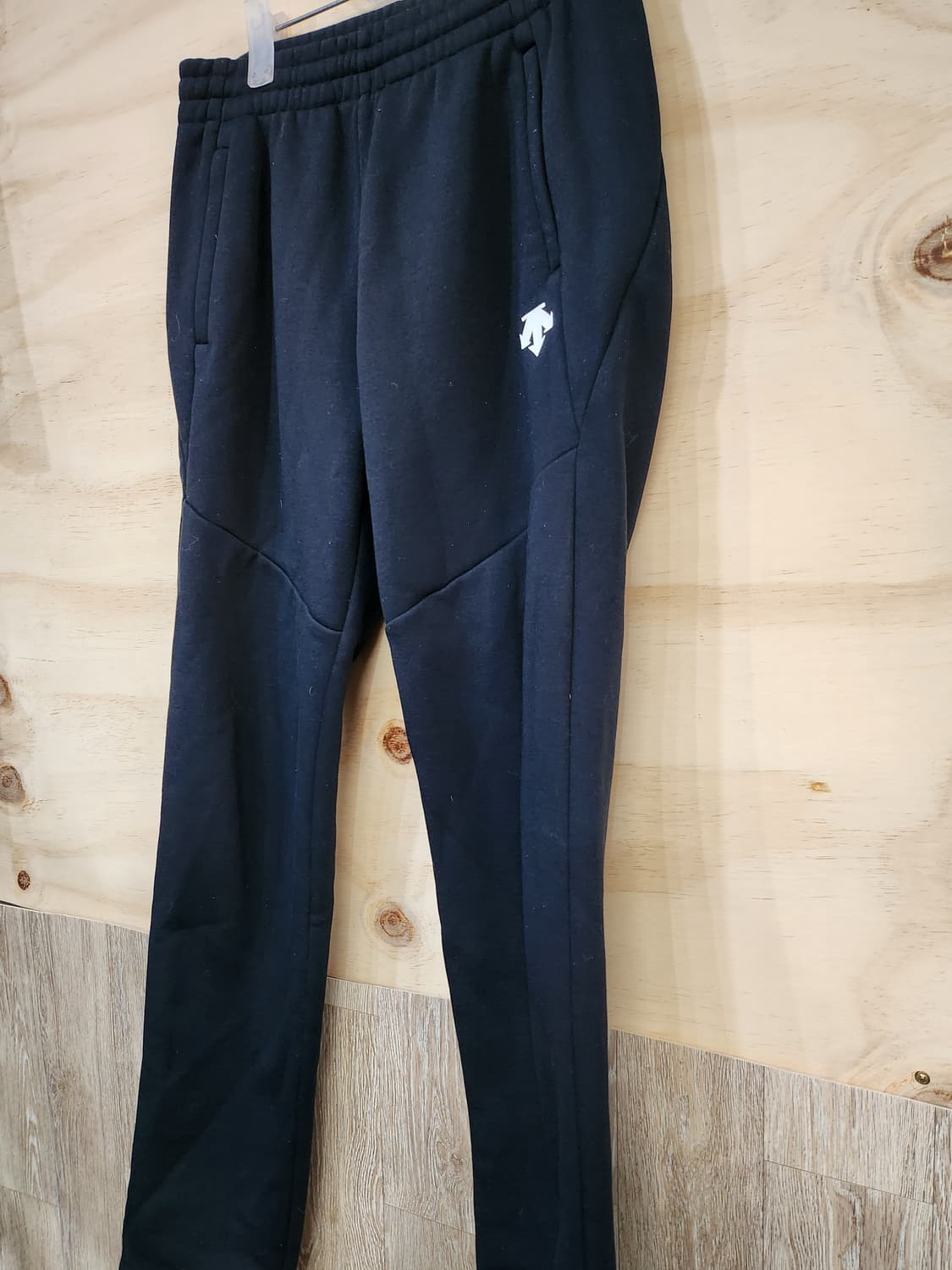 57) 데상트 남성 트레이닝 바지 상품이미지3