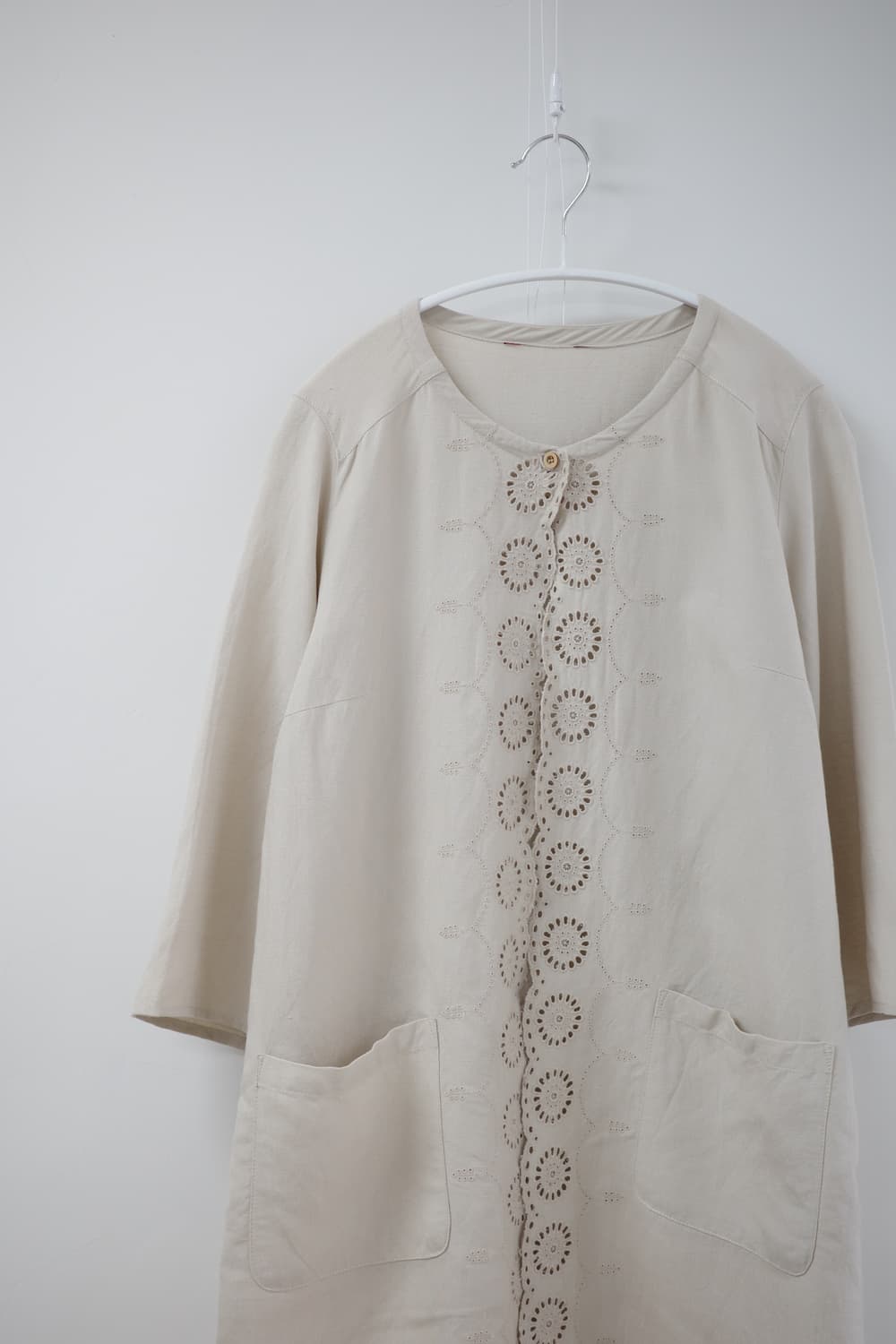 Light beige punching one-piece 상품이미지4