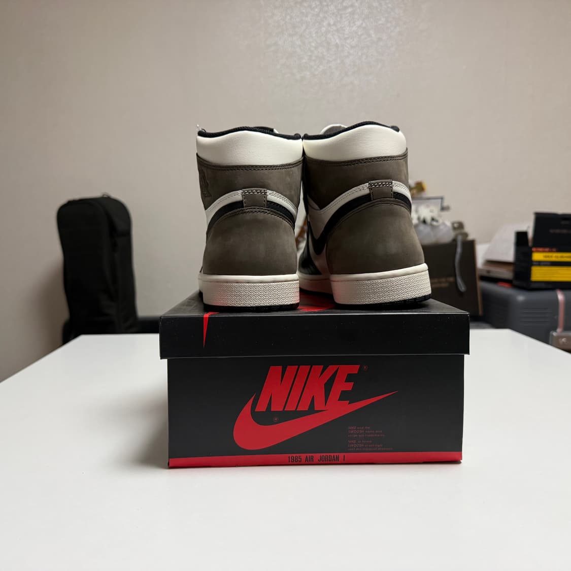 조던 1 레트로 하이 OG 블랙 모카 남성 275 상품이미지4