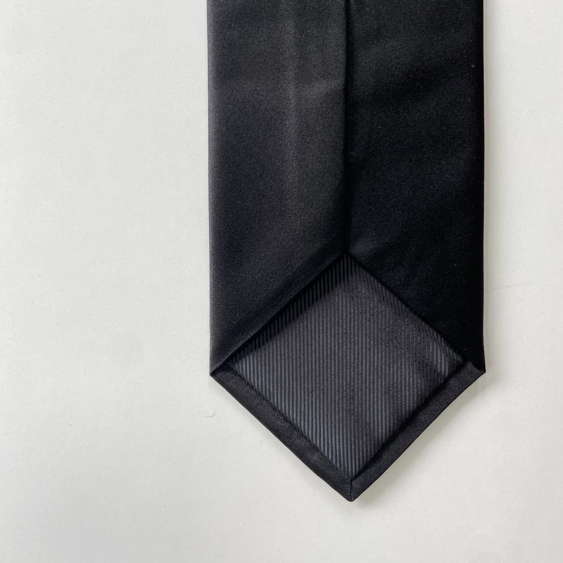 visaruno 블랙 실크 넥타이 8.4cm 상품이미지5