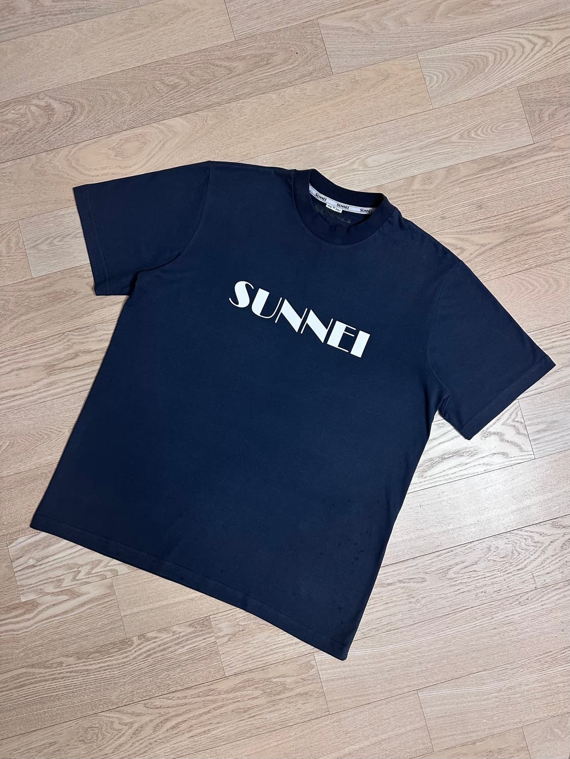써네이 sunnei 로고 반팔 티셔츠 네이비 M 사이즈 상품이미지1