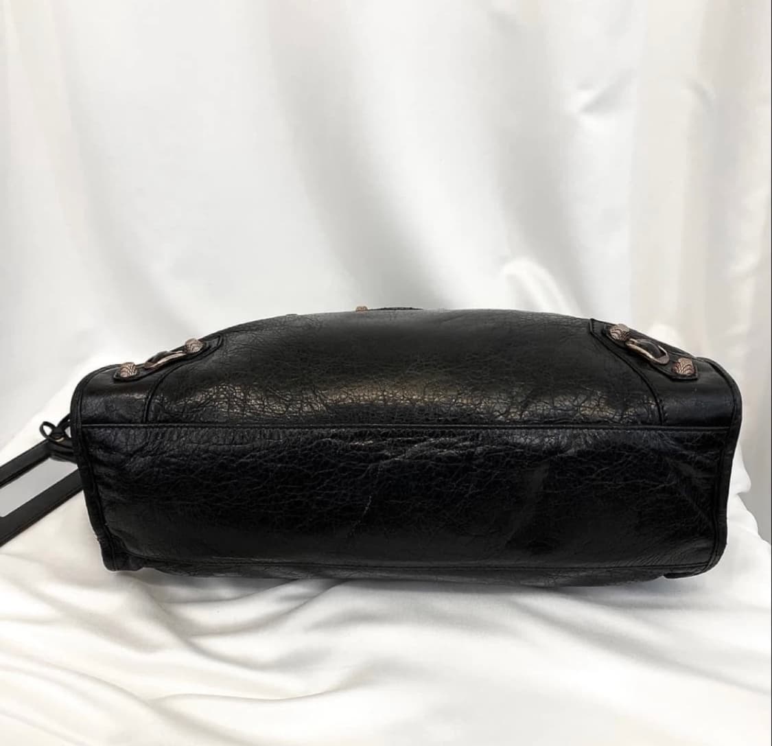 발렌시아가 모터백 미디움 블랙 상품이미지4