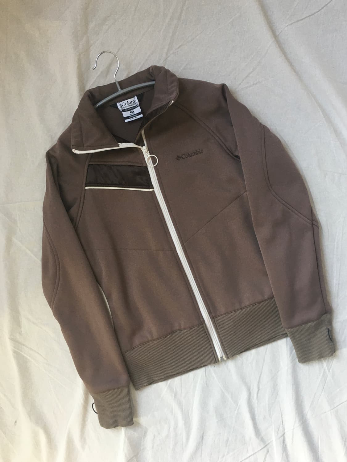 콜롬비아 스펠자수 집업 상품이미지3