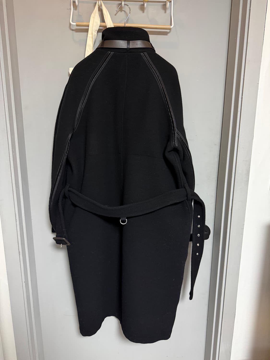 르메르 벨티드 코트 상품이미지6