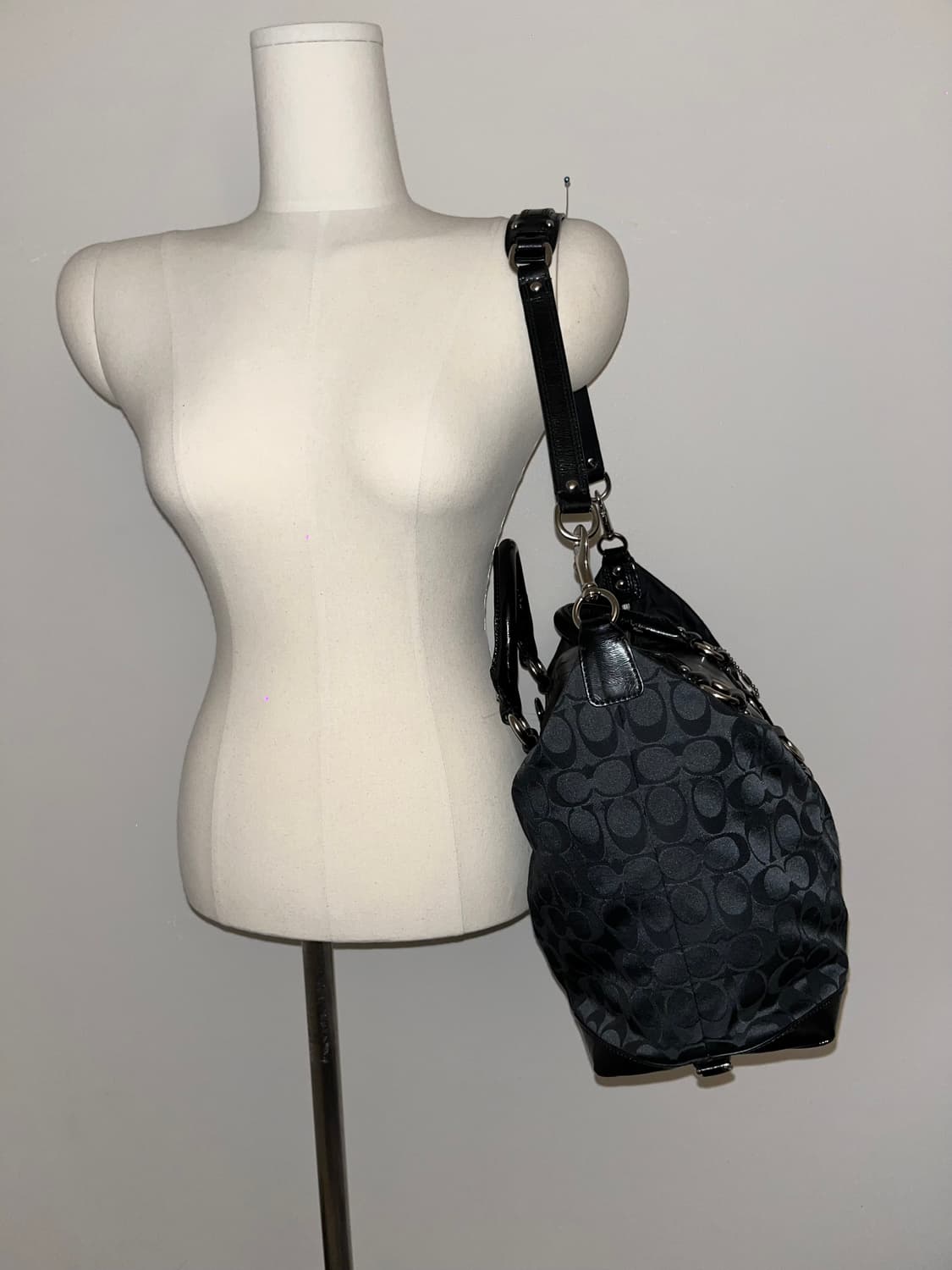 📦90s Coach All Black shoulder bag 상품이미지4