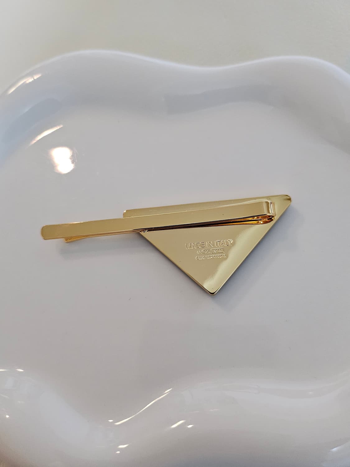 프라다 업사이클링 레오파드 삼각핀 상품이미지3