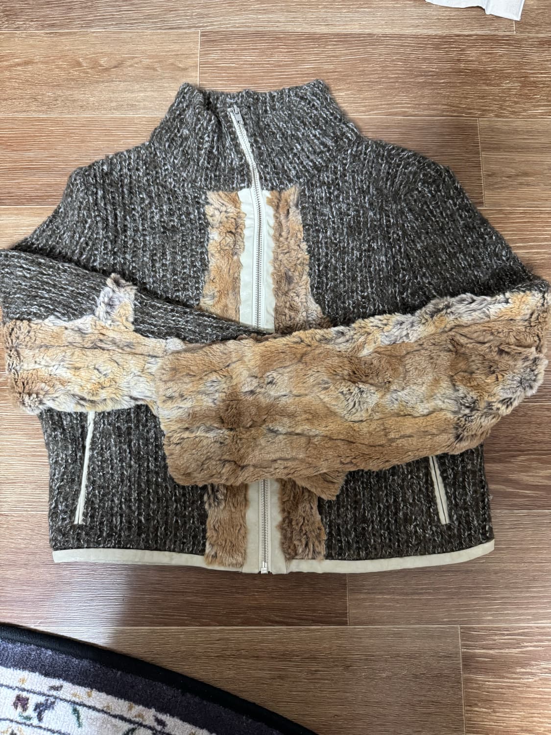 오들리워크샵 자켓 Drift Knit & Fur Quad Jacket 상품이미지5
