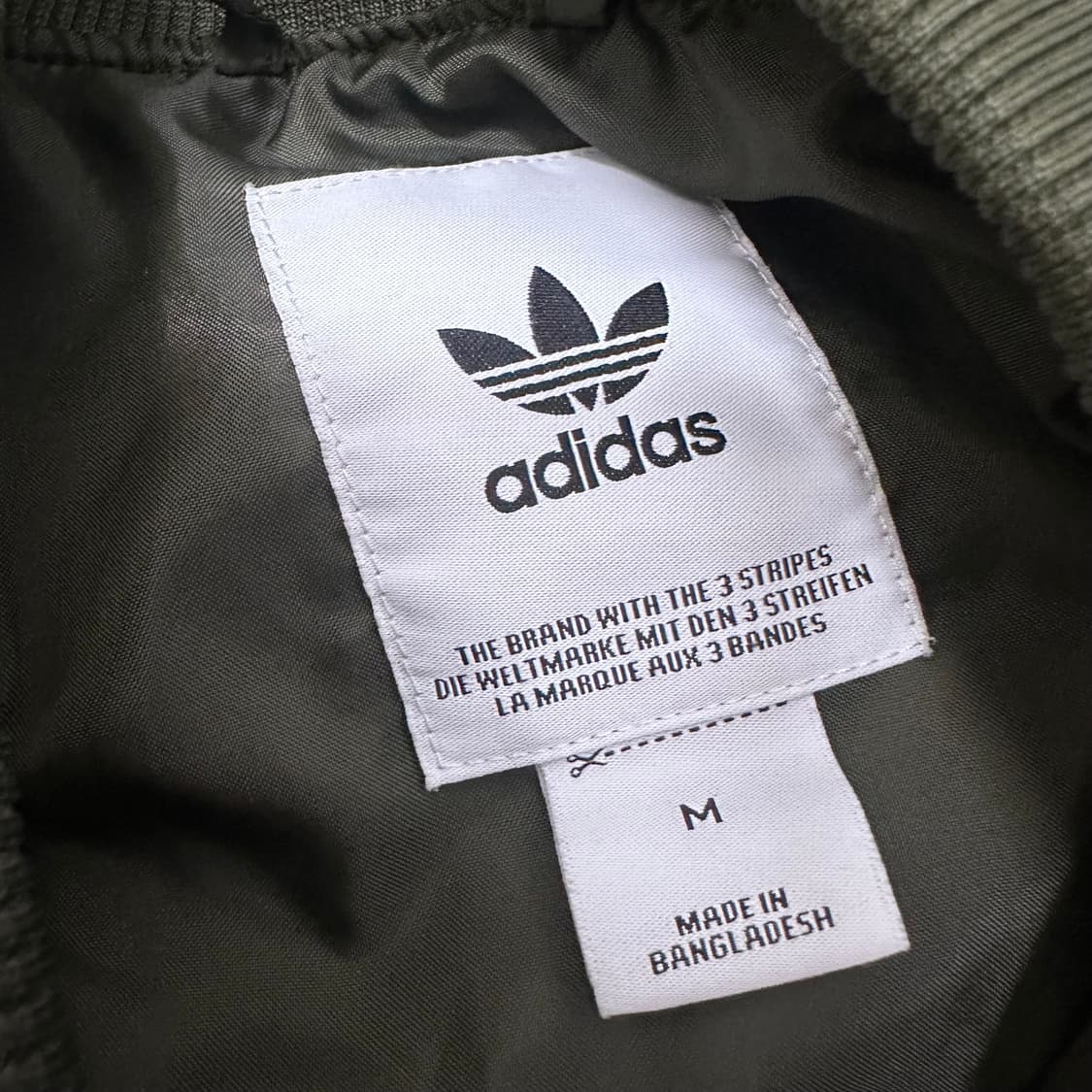 아디다스 퀄팅 패딩 봄버 자켓 카키 M 상품이미지4