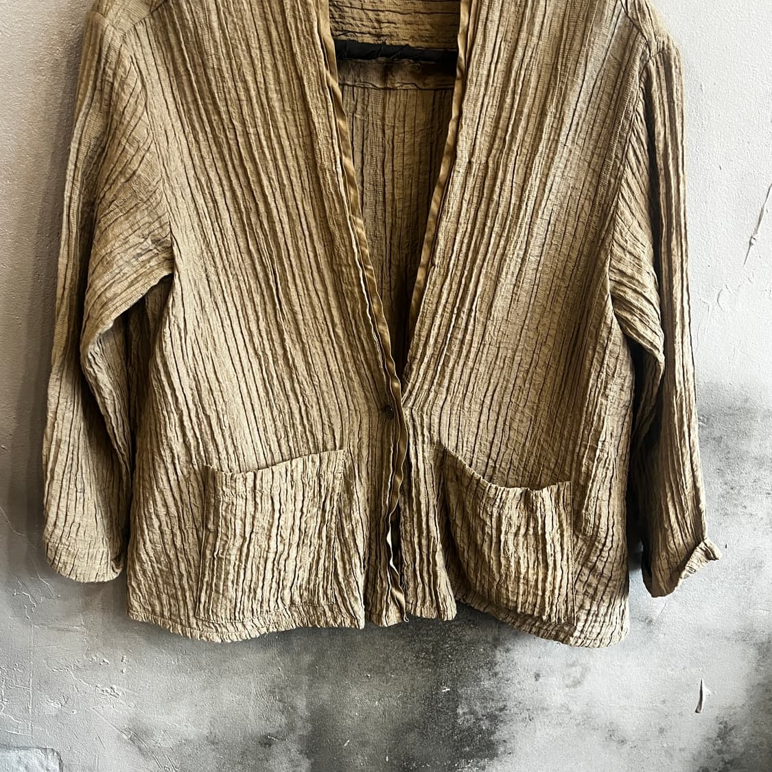 트랜짓 플리츠 자켓 상품이미지4