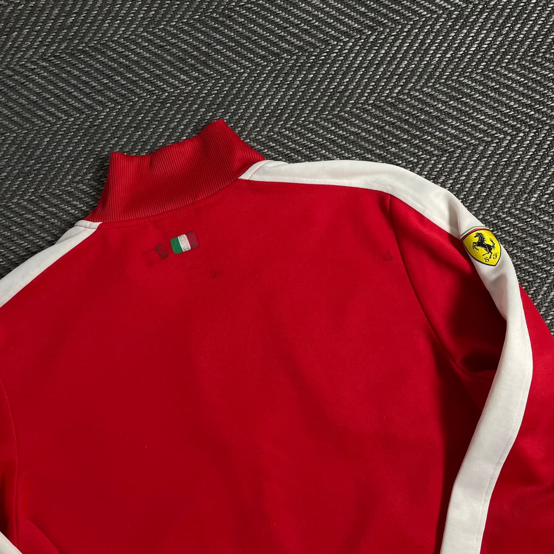 푸마 올드스쿨 페라리 레이싱 스웻 트랙탑 자켓 y 3865 상품이미지8