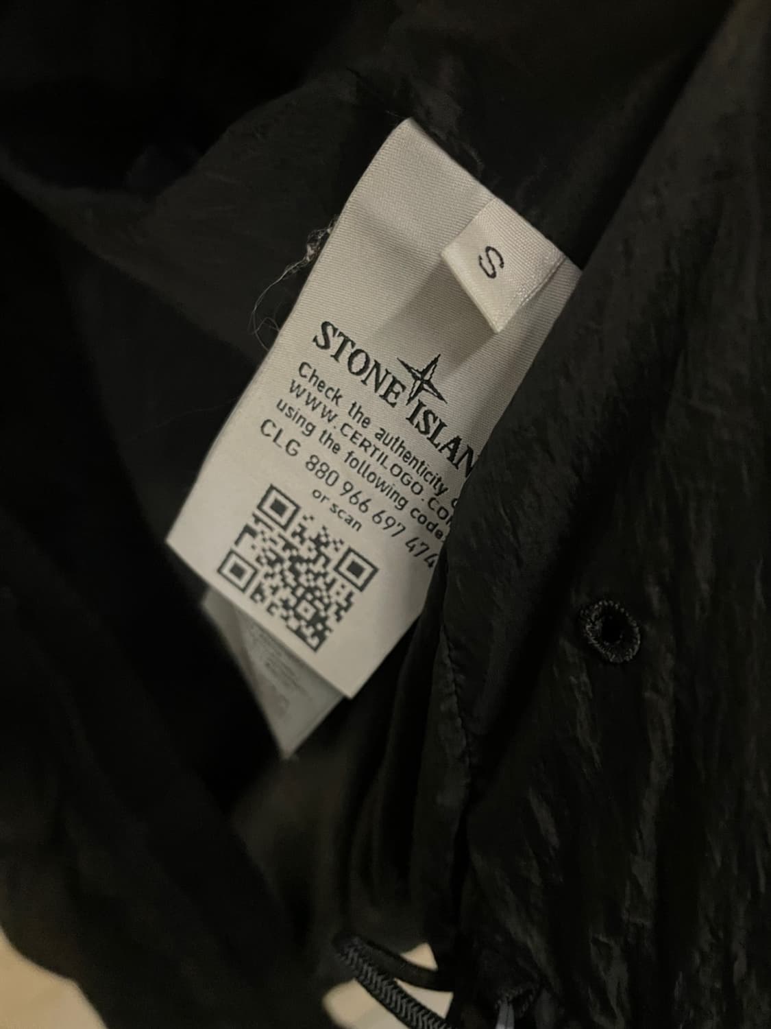 스톤 아일랜드 크링클랩스 다운 베스트 상품이미지10