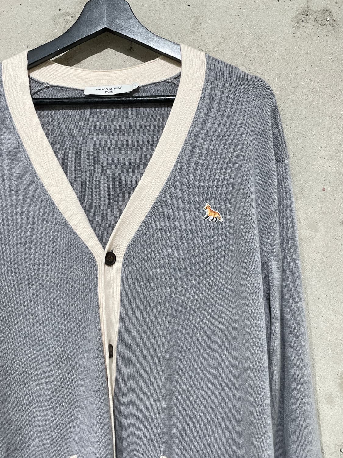 메종 키츠네 멜란지 그레이 폭스 패치 패널 가디건 상품이미지3