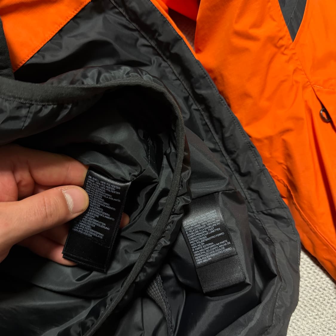 노스페이스 하이벤트 배색 바람막이 자켓 (경량패딩 내피) 상품이미지6