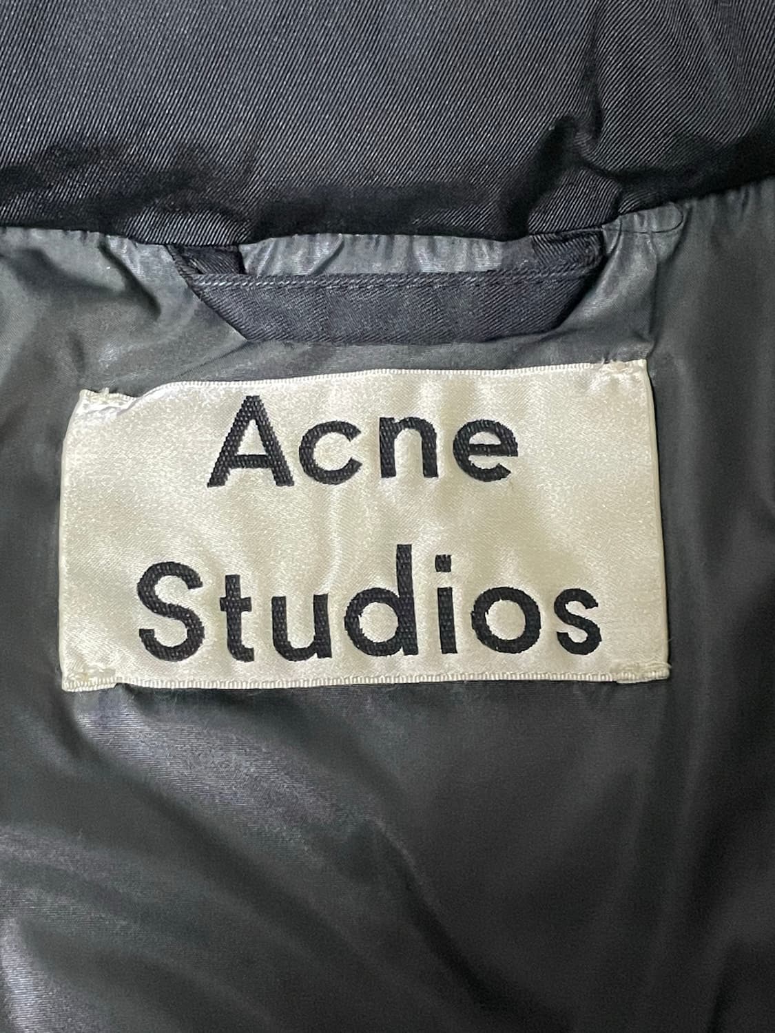 아크네 스튜디오 미누스 패딩 상품이미지4