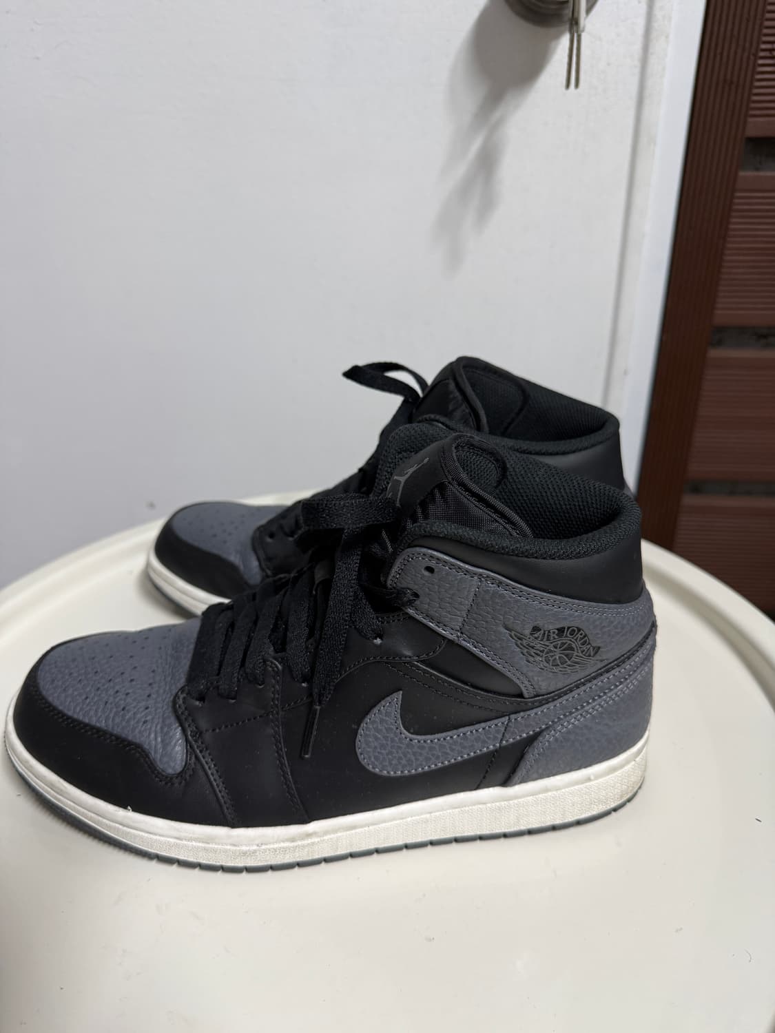 나이키 에어 조던 1 하이 블랙/회색 260mm 상품이미지3