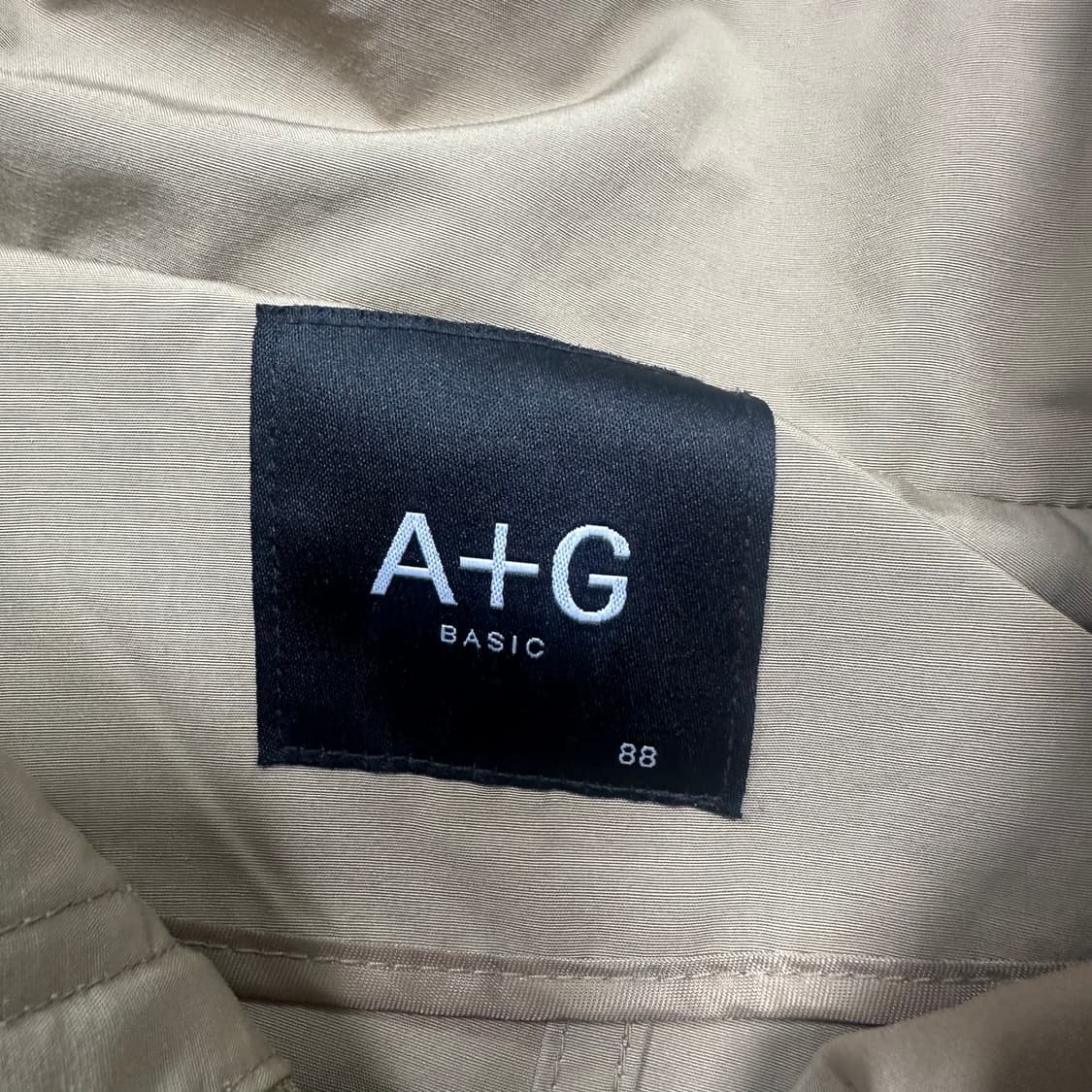✨ (만원 빈티지) A+G 더엣지 베이지 트렌치 코트  상품이미지3