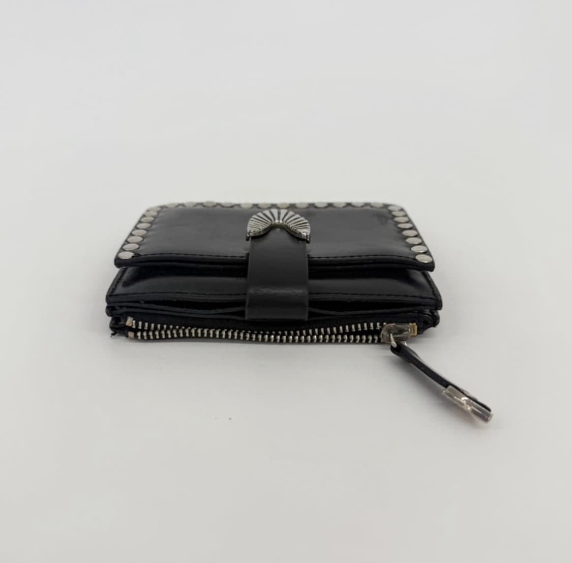 토가 풀라 웨스턴 스터드 지갑 상품이미지3