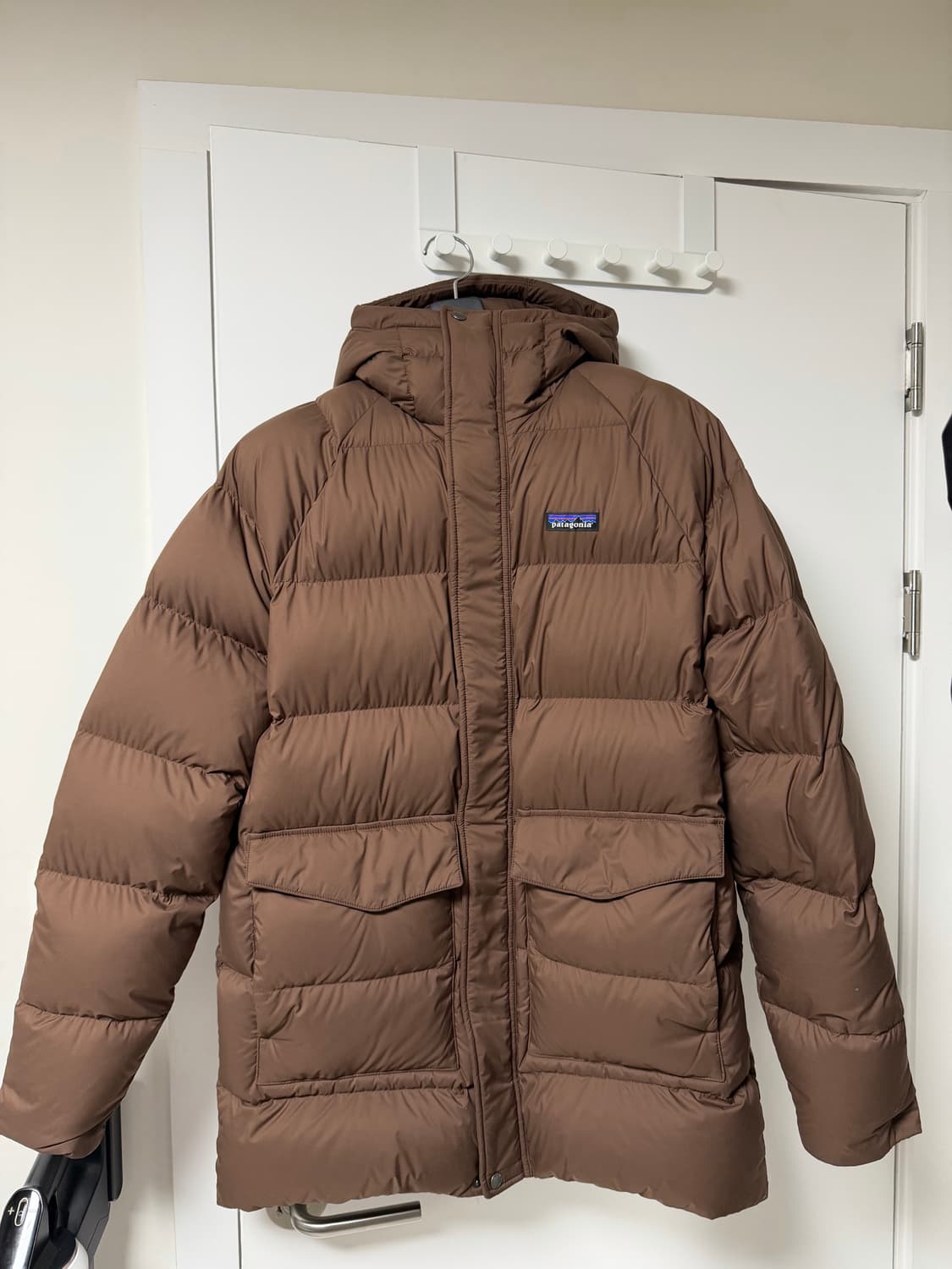 파타고니아 사일런트 다운 패딩 M 브라운 100-105 상품이미지1