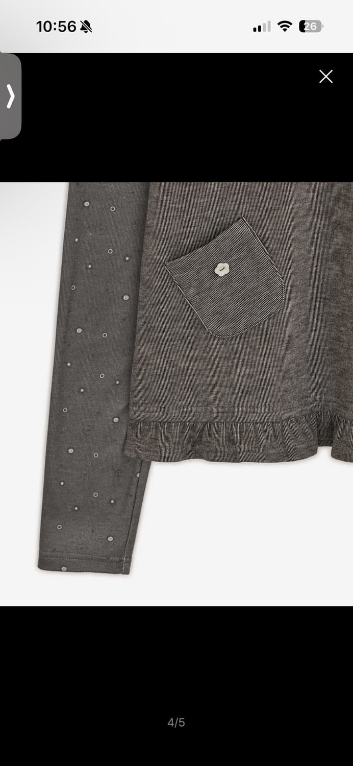 허그유어스킨 플라워 버튼 폴라 탑 (브라운) 상품이미지4