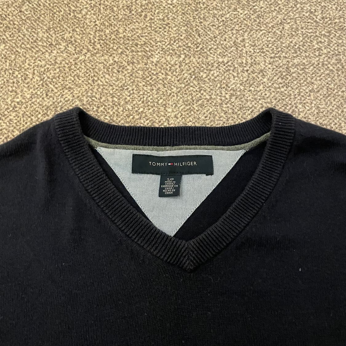 타미 힐피거 브이넥 니트 상품이미지3