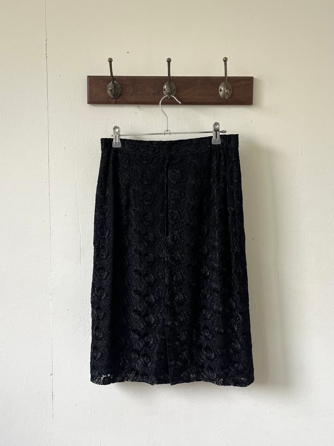 Jurei 플라워 블랙 미디스커트 상품이미지3