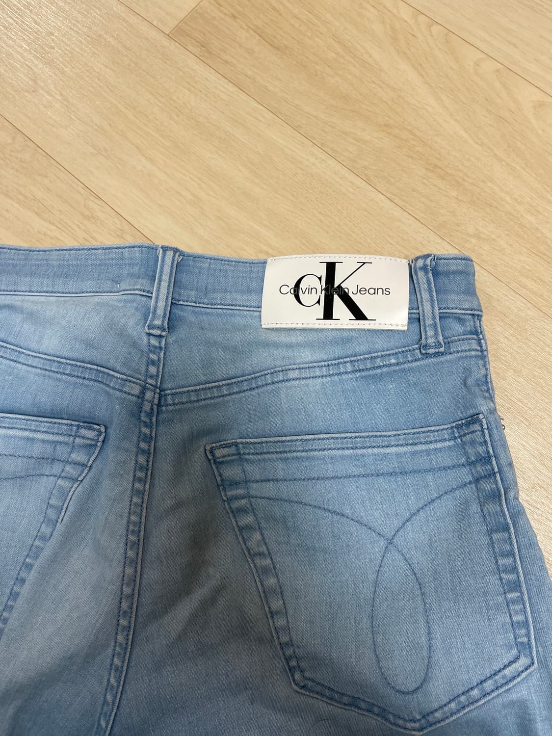 캘빈클라인진 슬림 스트레이트 크롭 데님 상품이미지4